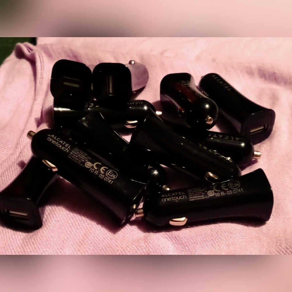 Alcatel Onetouch Phone Car ADAPTOR Charger is a model cc40 3 for $4